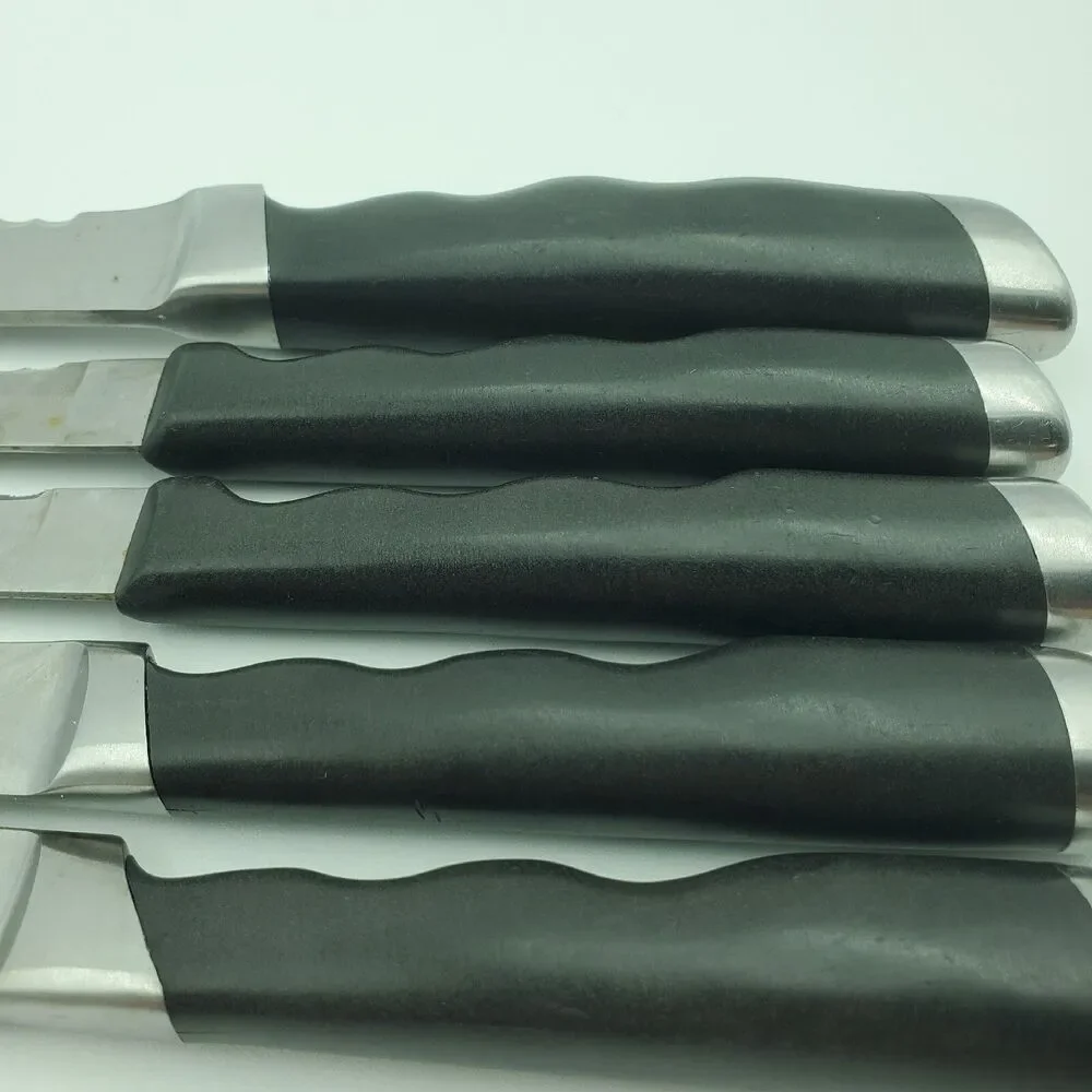 Set of 5 Copco Chefs Knives Bread, Steak x2, Utility x2 READ. Small Rust Spots